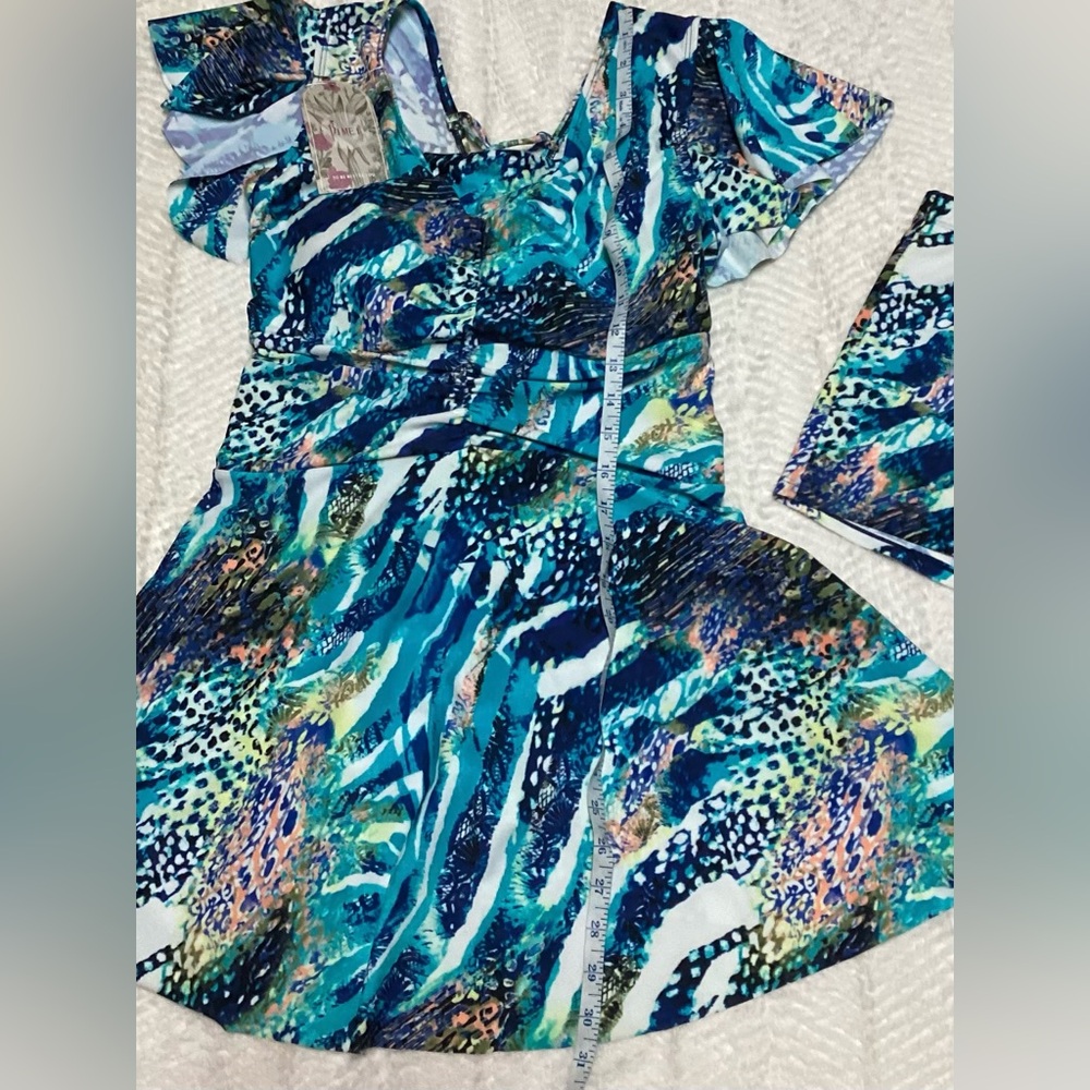 Women’s Small Beauty form Bike! 2 Piece Modesty Swimsuit Dress